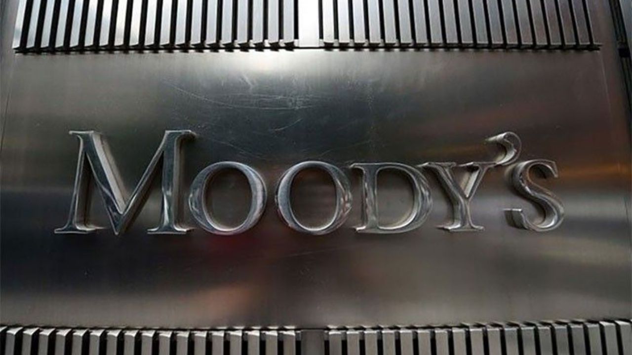 Usthadian Academy / Moody’s Analytics Forecasts India’s Economy to Grow by 6.1% in 2024